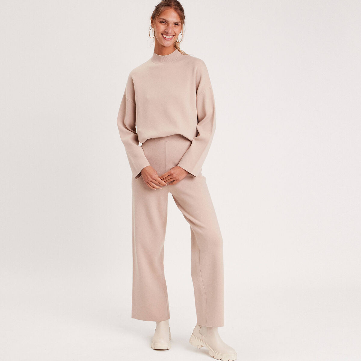 Pantalon tricot jambe large sable femme