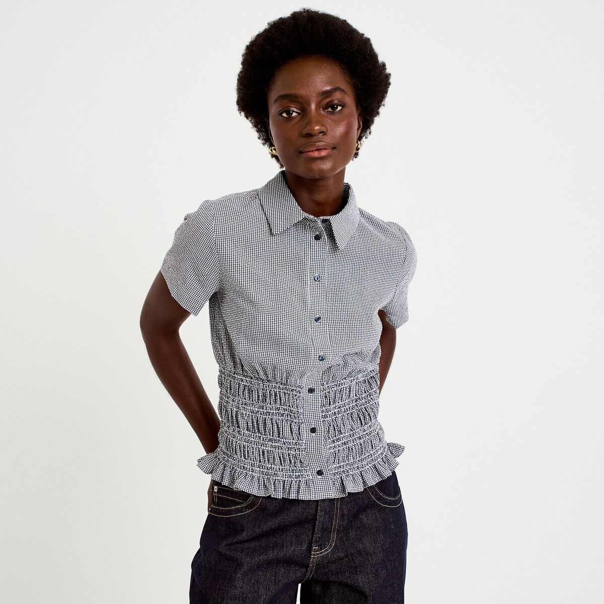 Chemise cintr&eacute;e manches courtes bleu marine femme