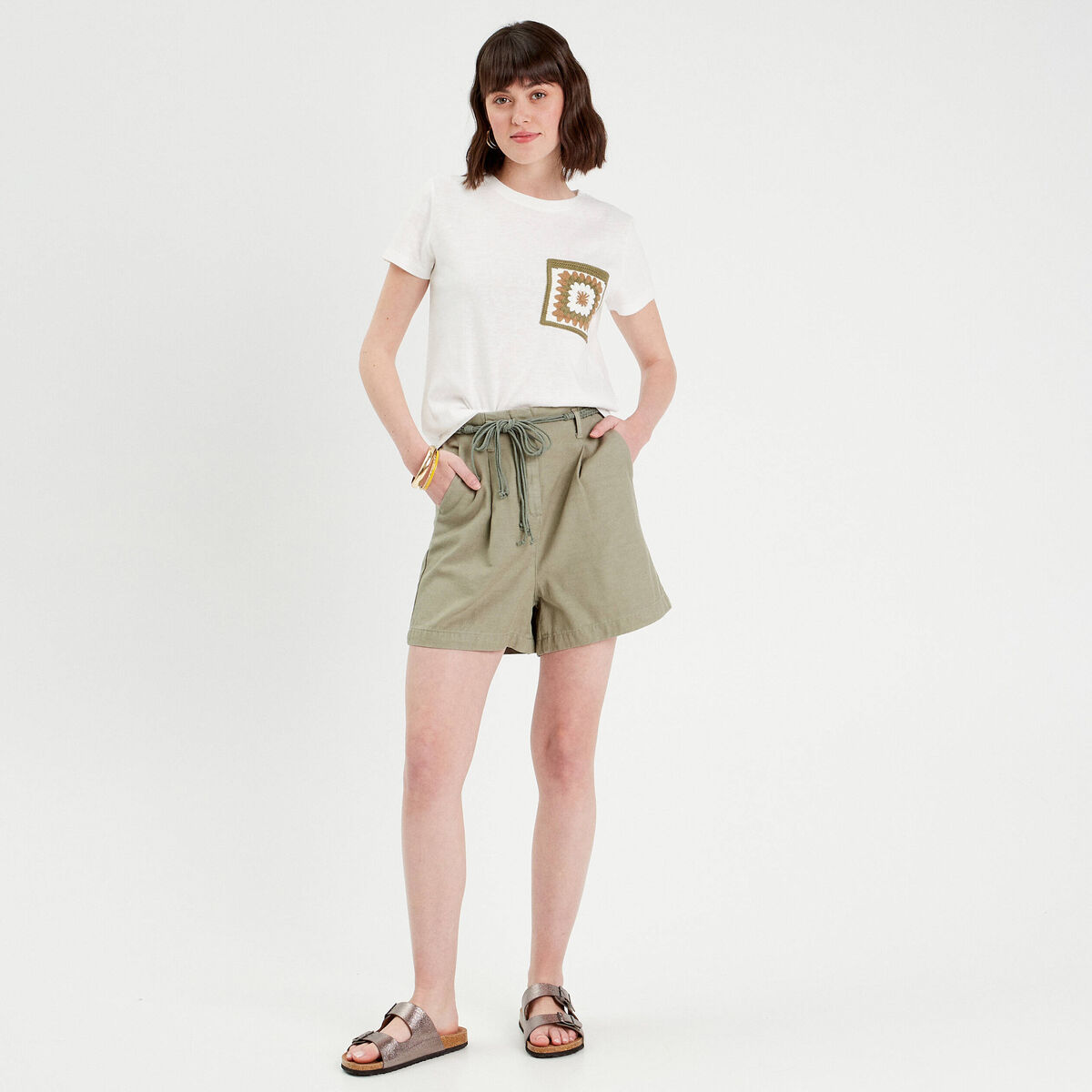 Short ample ceinture tressée vert kaki femme