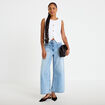 Gilet jean cintr&eacute; cropped sans manches blanc femme