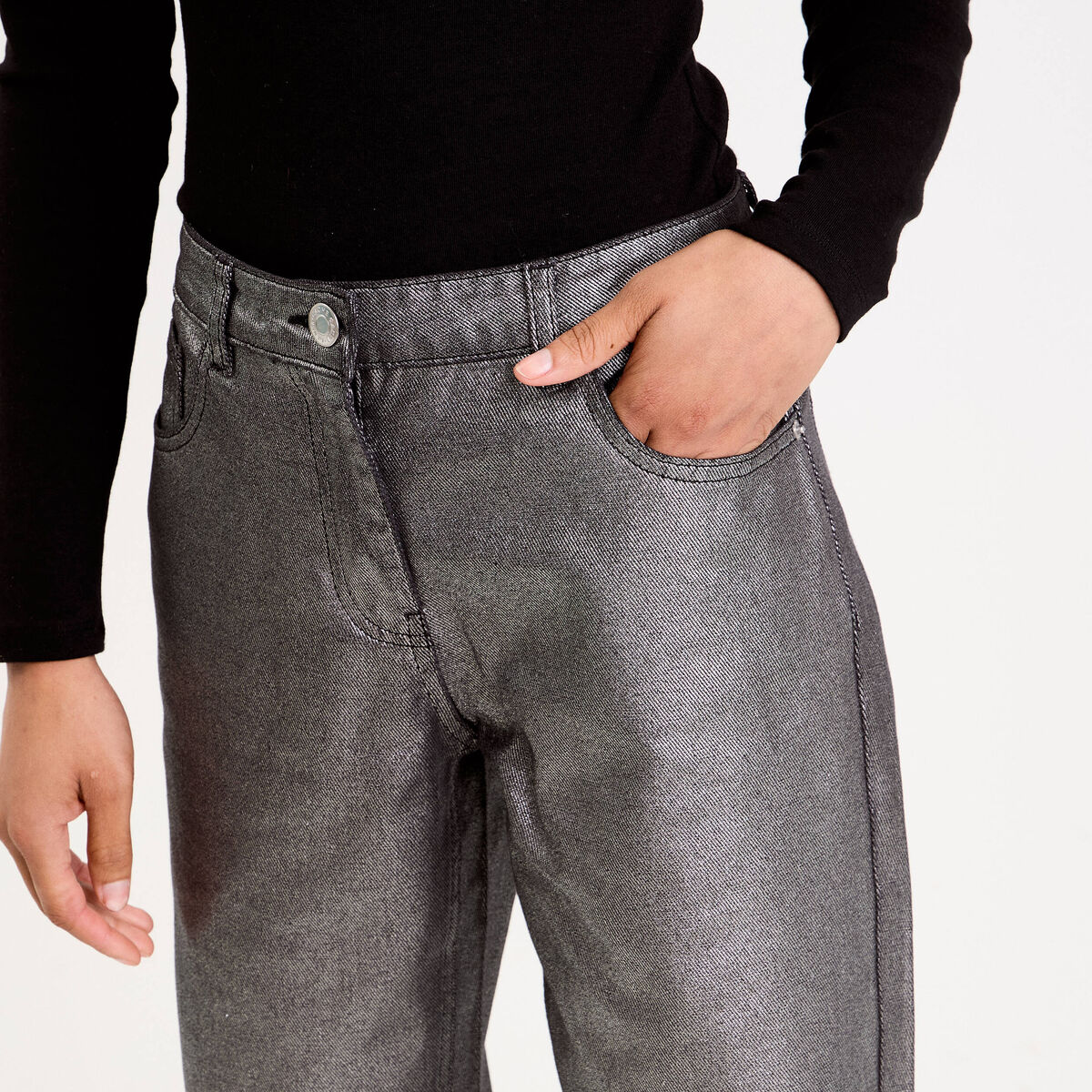 Pantalon droit enduit gris argent femme