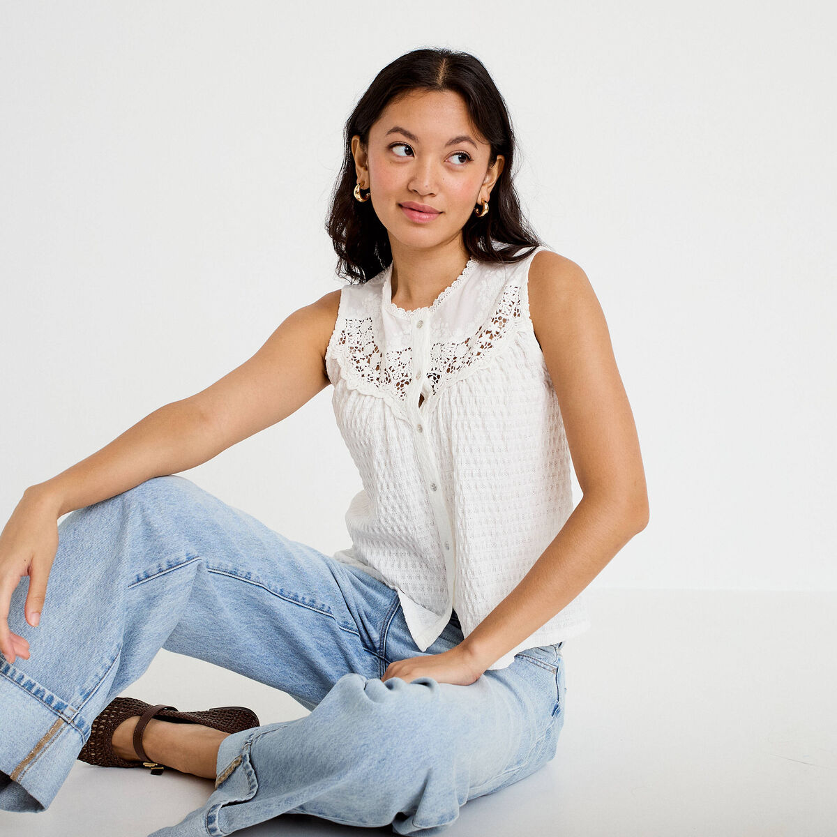 Blouse sans manches plastron brod&eacute; ecru femme