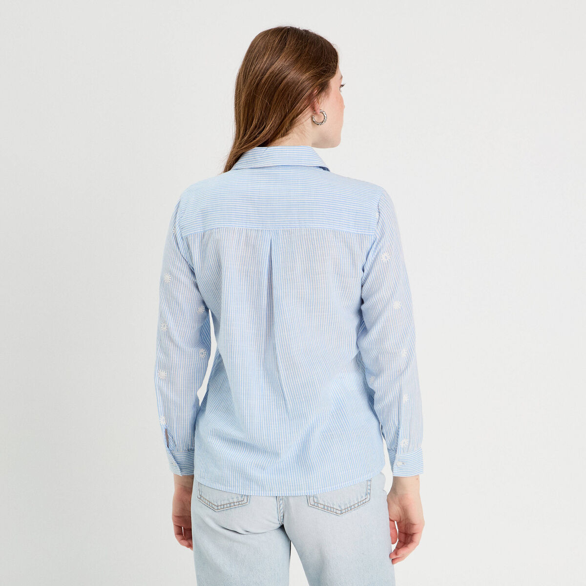 Chemise brod&eacute;e manches longues blanc femme