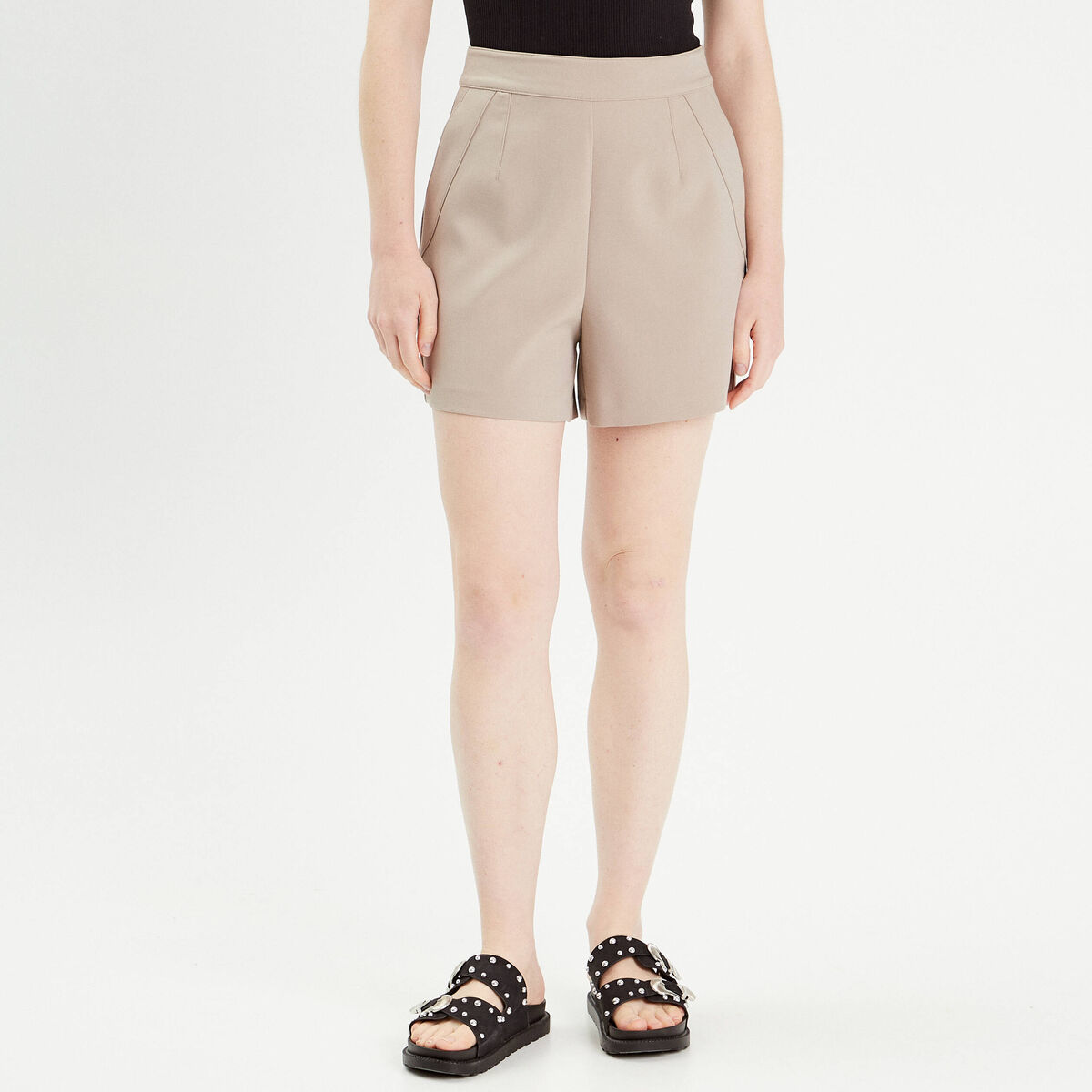 Short ajusté beige femme