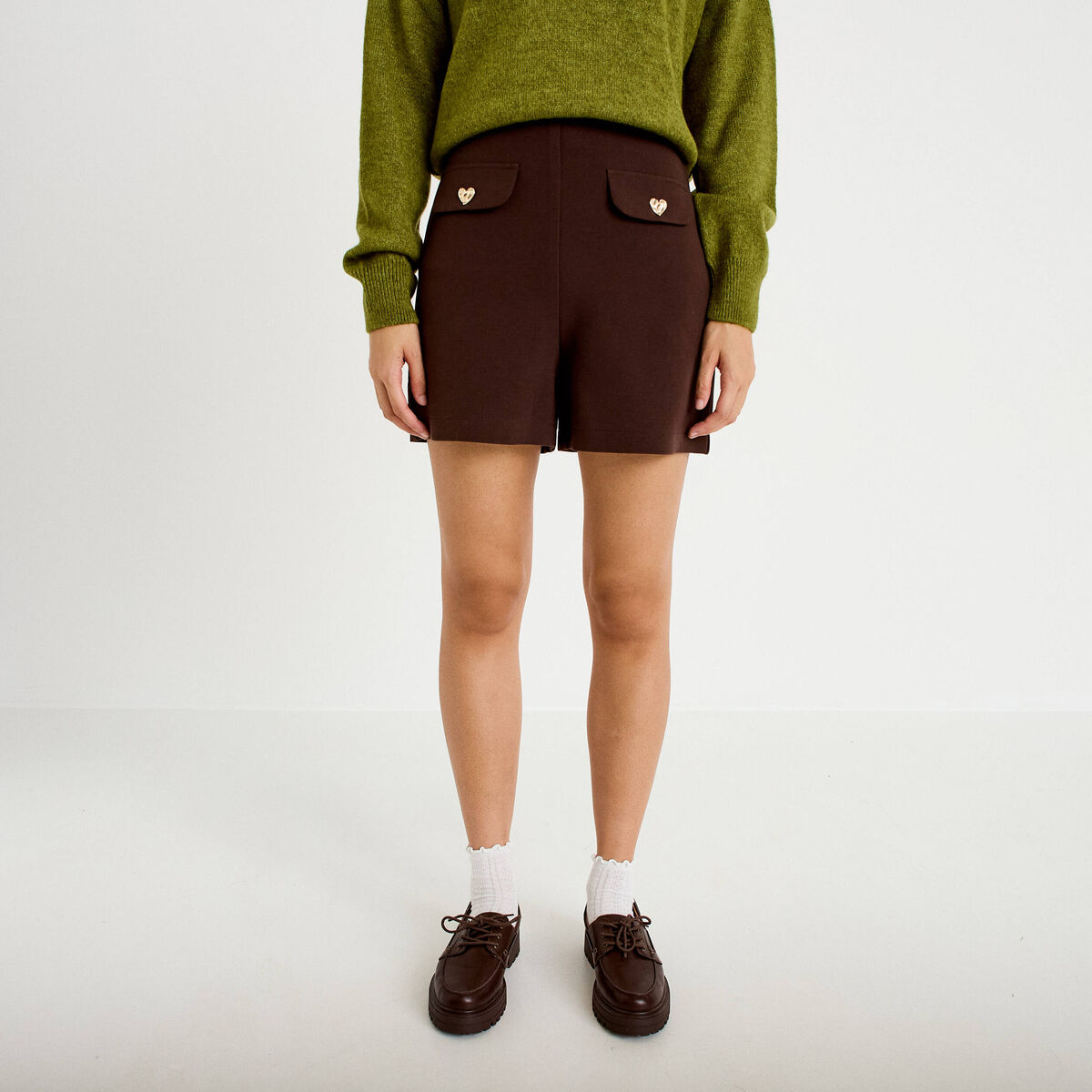 Short stretch d&eacute;tails coeur marron fonc&eacute; femme