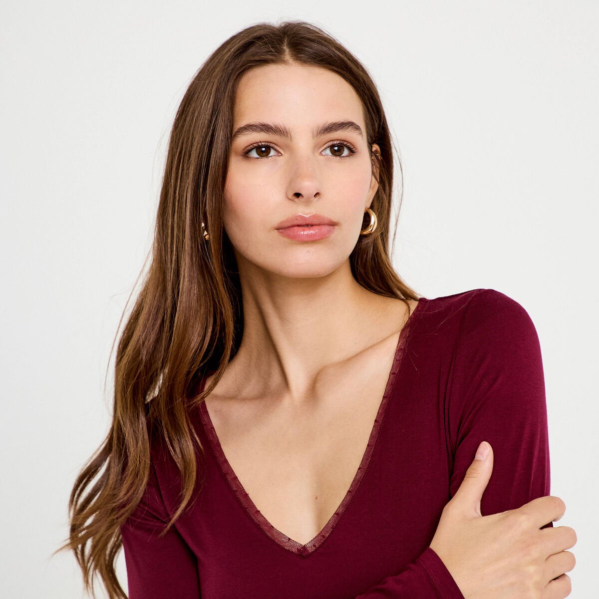 T-shirt thermique col en V plumetis bordeaux femme
