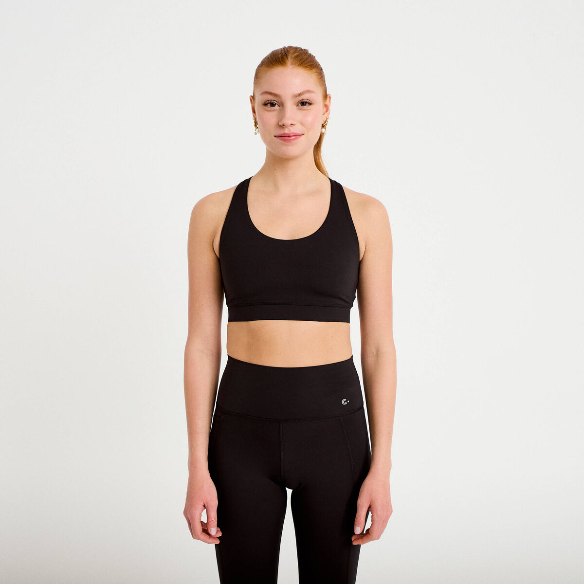 Brassi&egrave;re de sport fines bretelles noir femme