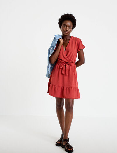 Robe courte &eacute;vas&eacute;e col v manches courtes vieux rose femme
