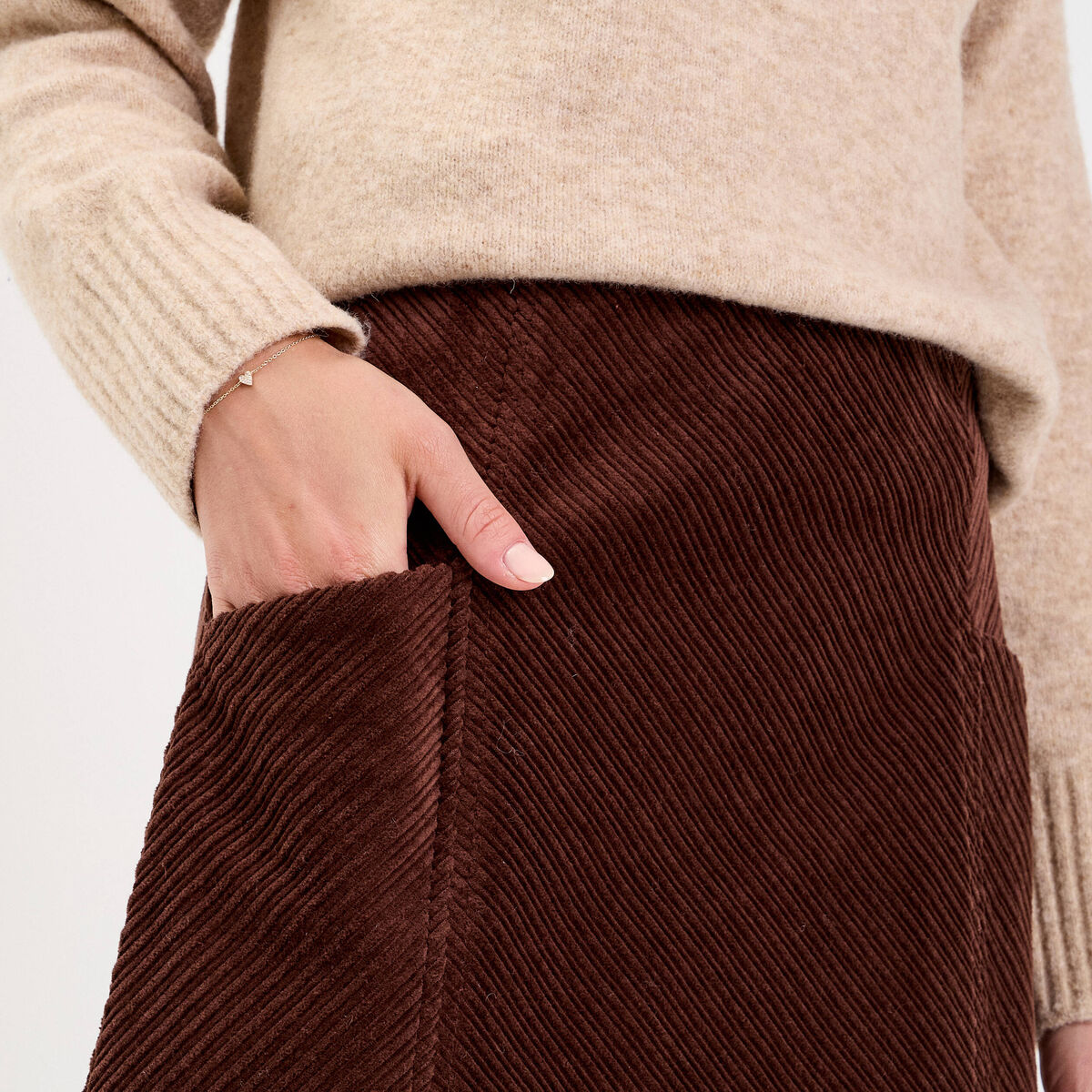 Jupe trap&egrave;ze en velours marron fonc&eacute; femme