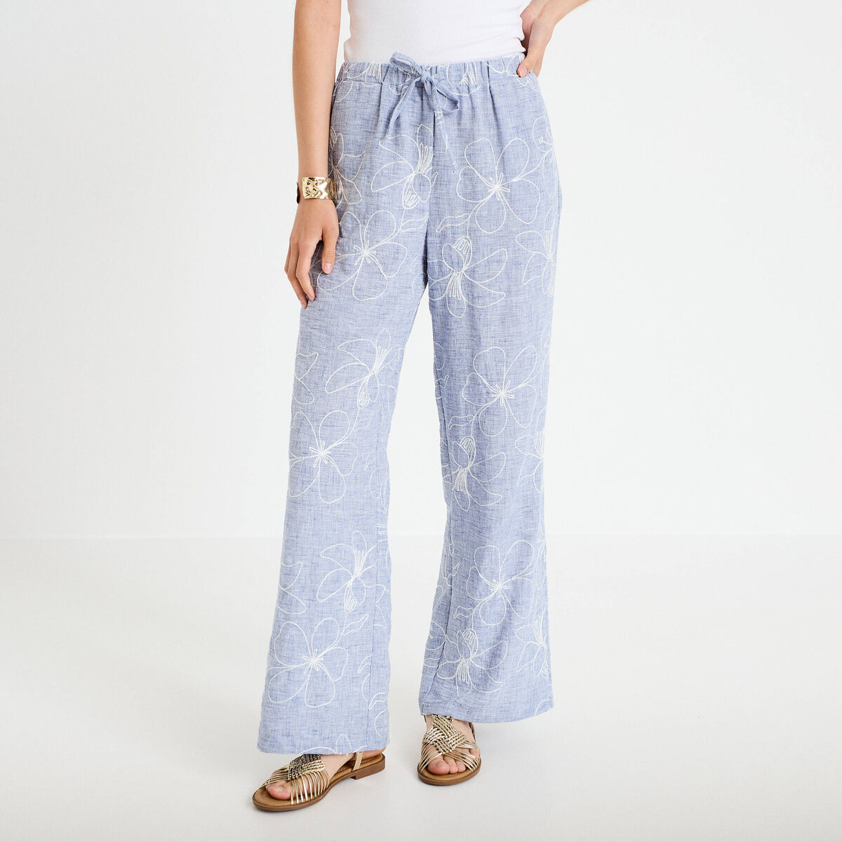 Pantalon large taille haute brod&eacute; bleu clair femme