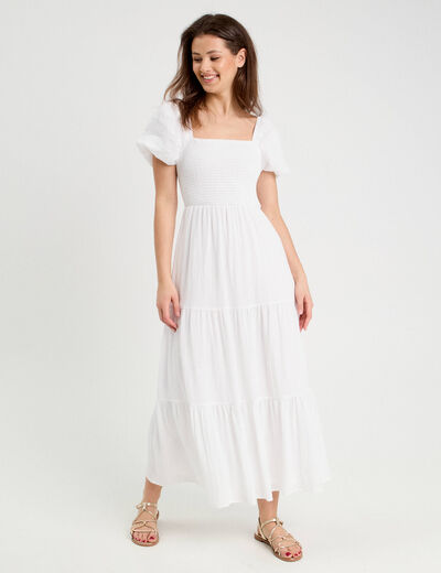 Robe longue évasée smockée blanc femme