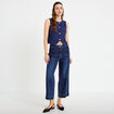 Gilet jean cintr&eacute; cropped sans manches denim brut femme