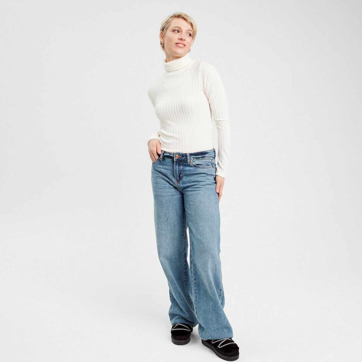 T-shirt col roulé ecru femme