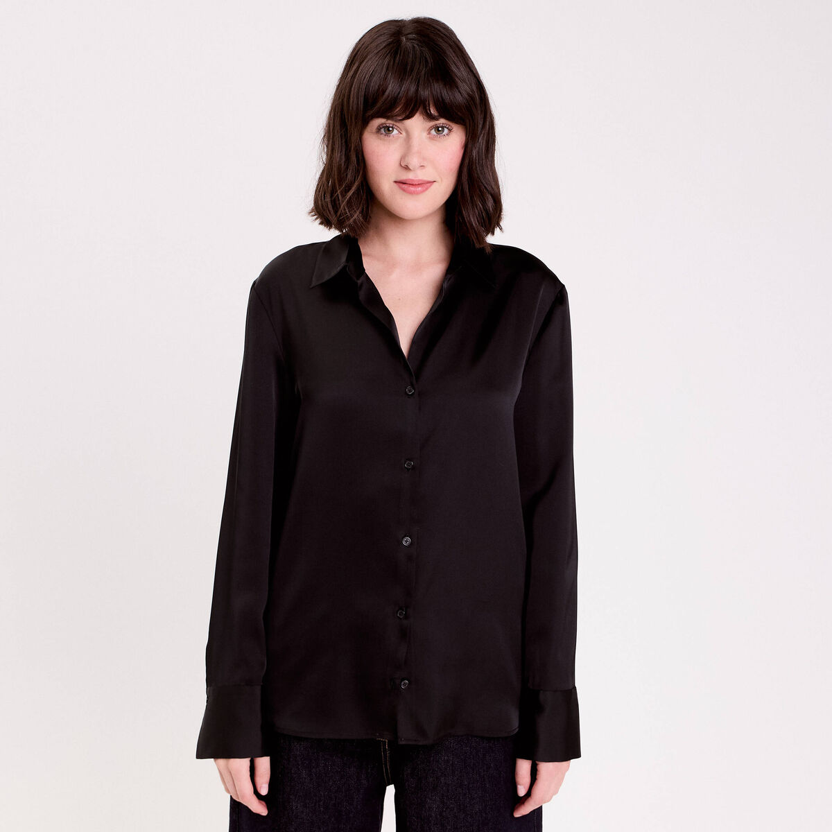 Chemise satin&eacute;e noir femme