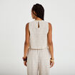 Top droit sans manches pliss&eacute; col rond creme femme
