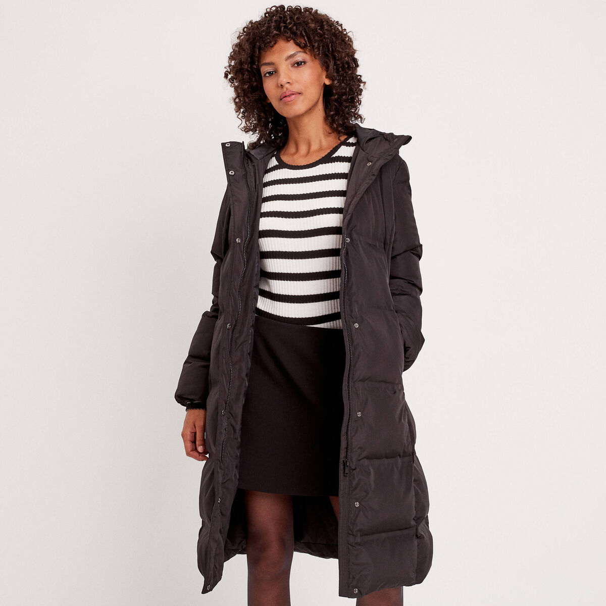 Doudoune longue à capuche noir femme