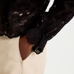 Blouse droite col v en dentelle noir femme