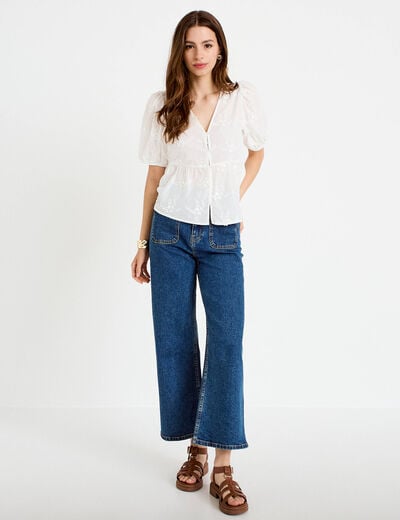 Blouse col v manches courtes brod&eacute;e ecru femme