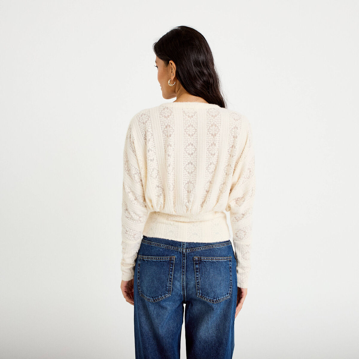 Gilet cintr&eacute; dentelle col rond ivoire femme