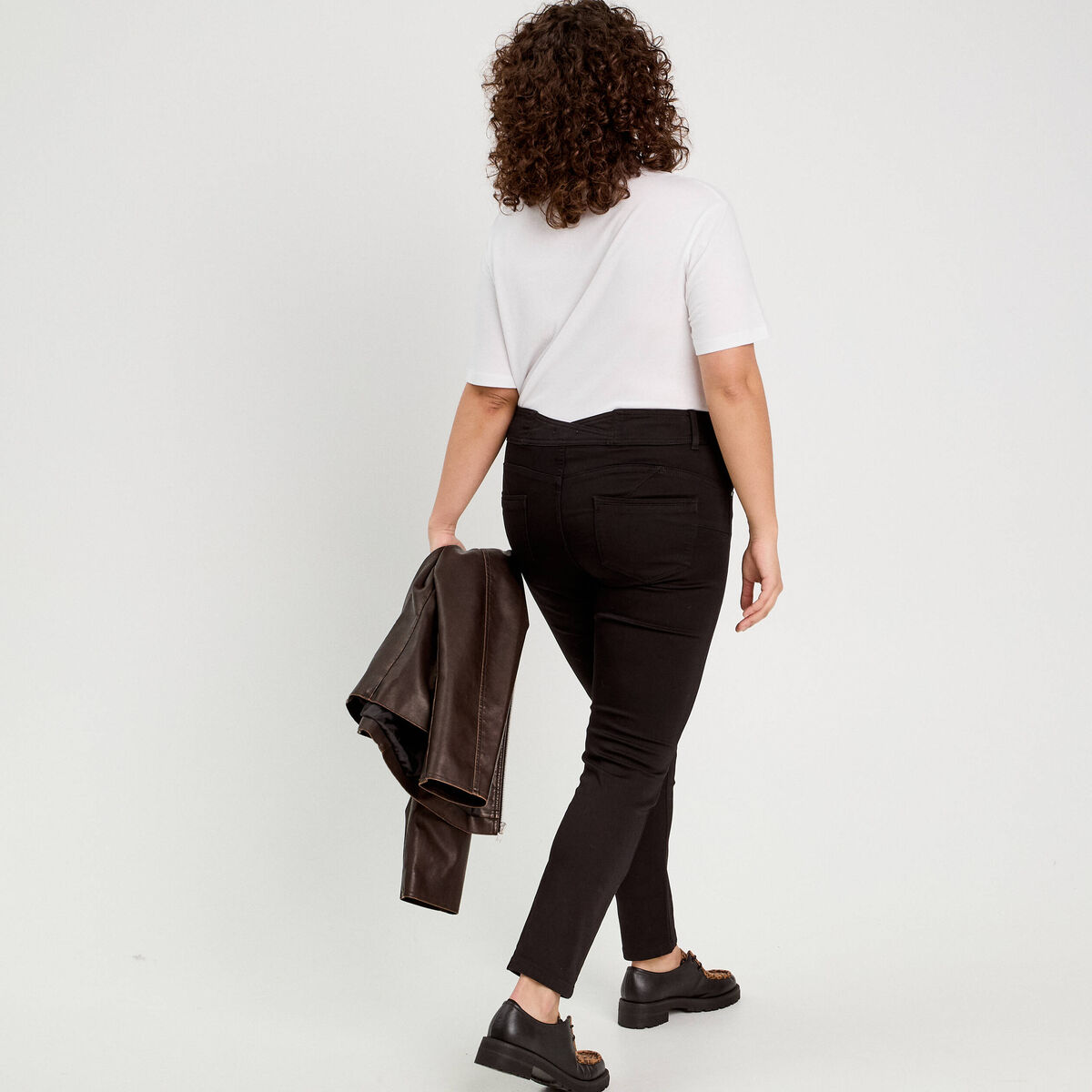 Jeans slim push-up denim noir femme