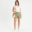 Short chino ceinturé vert kaki femme