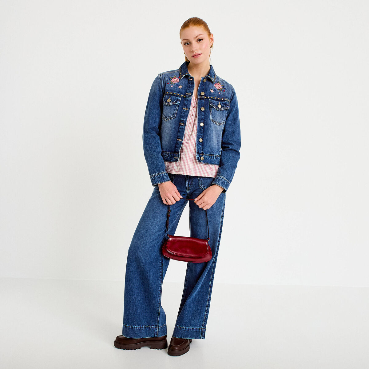 Veste en jean broderie d&eacute;tails clout&eacute;s denim double stone femme