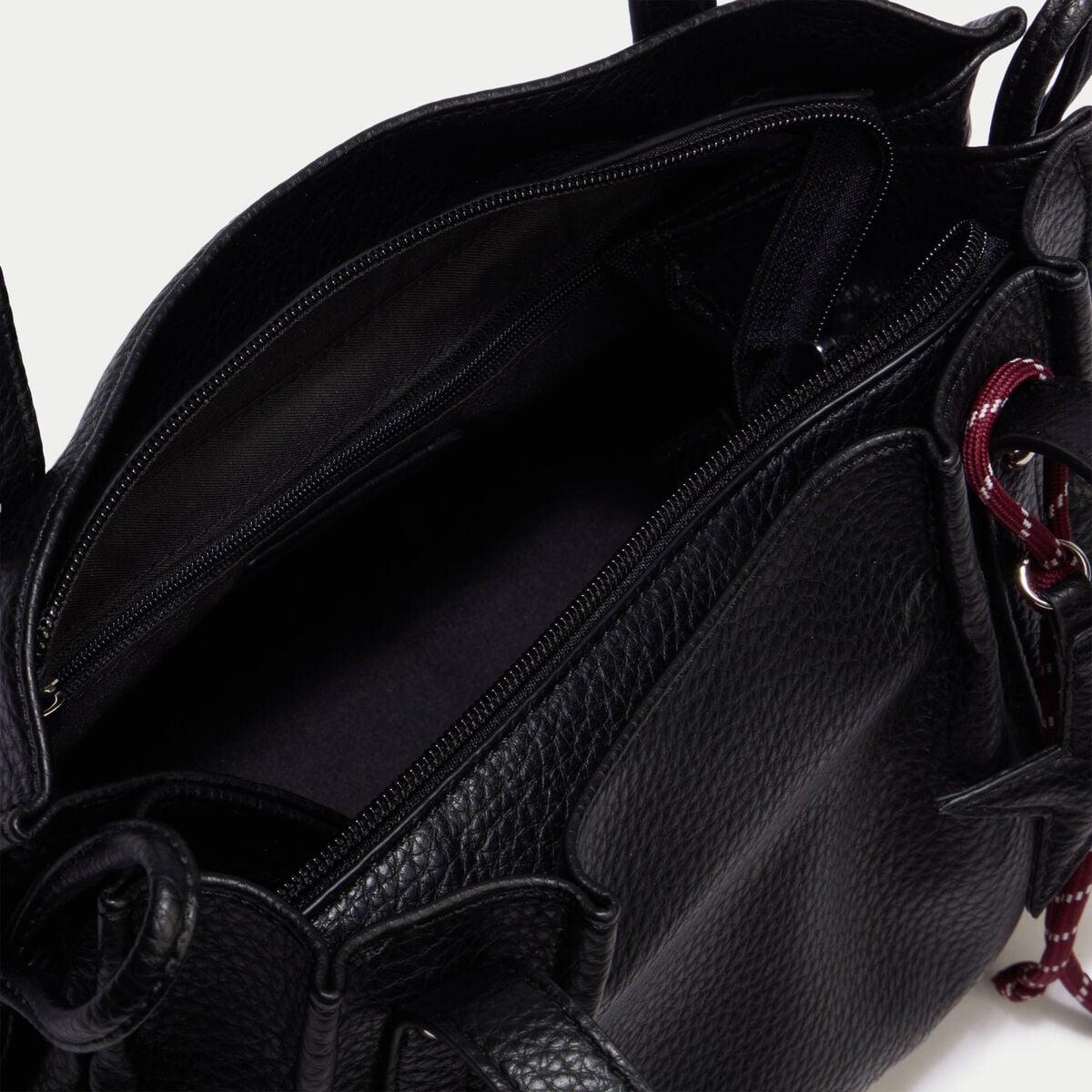 Sac port&eacute; &eacute;paule noir femme