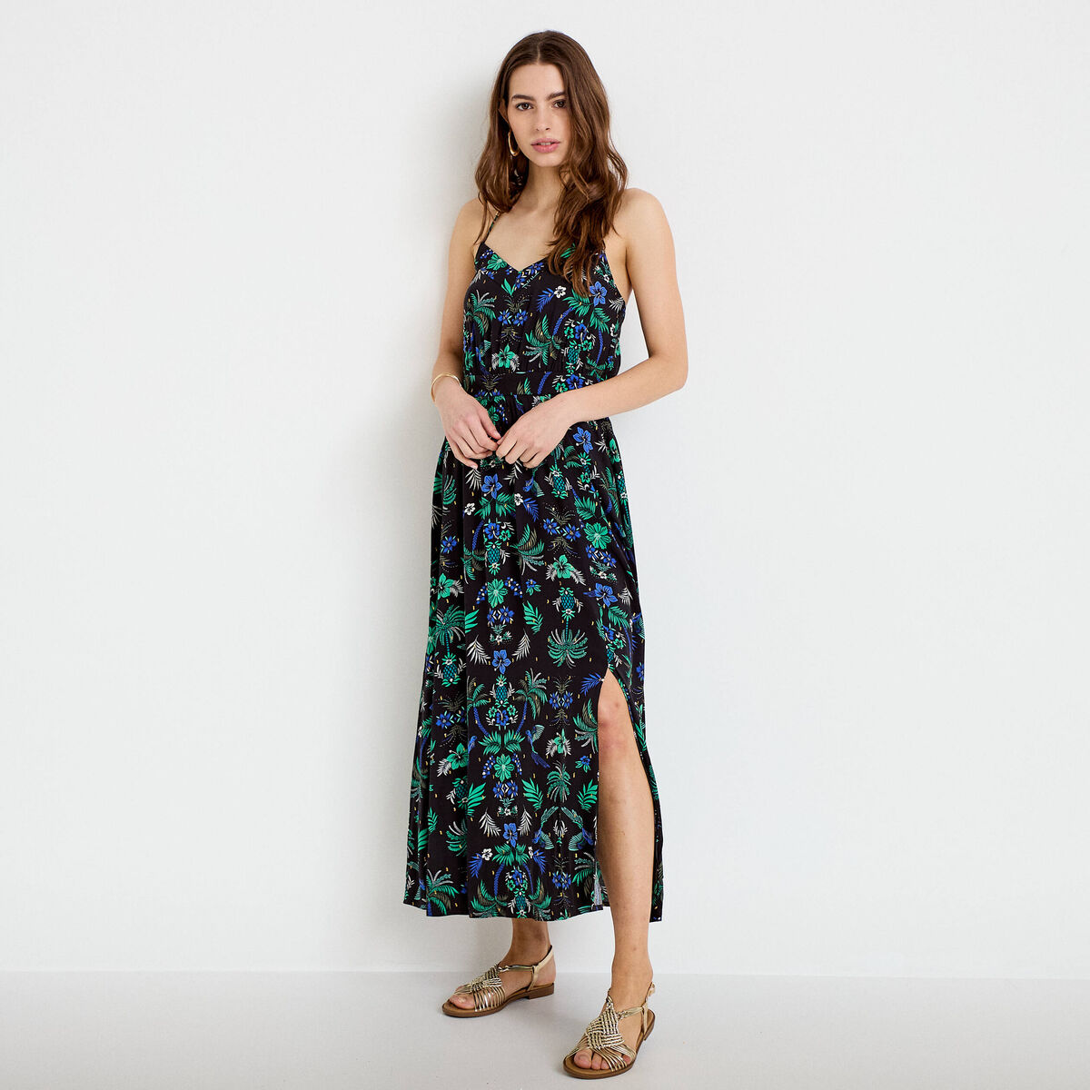Robe &eacute;vas&eacute;e 3/4 col v bretelles fines noir femme