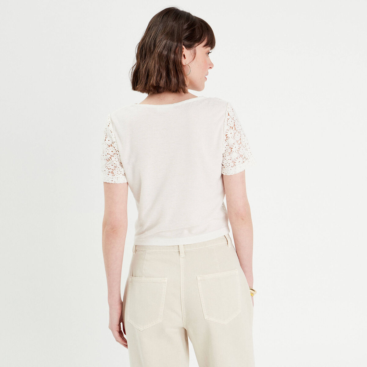 Top macramé boutonné ecru femme