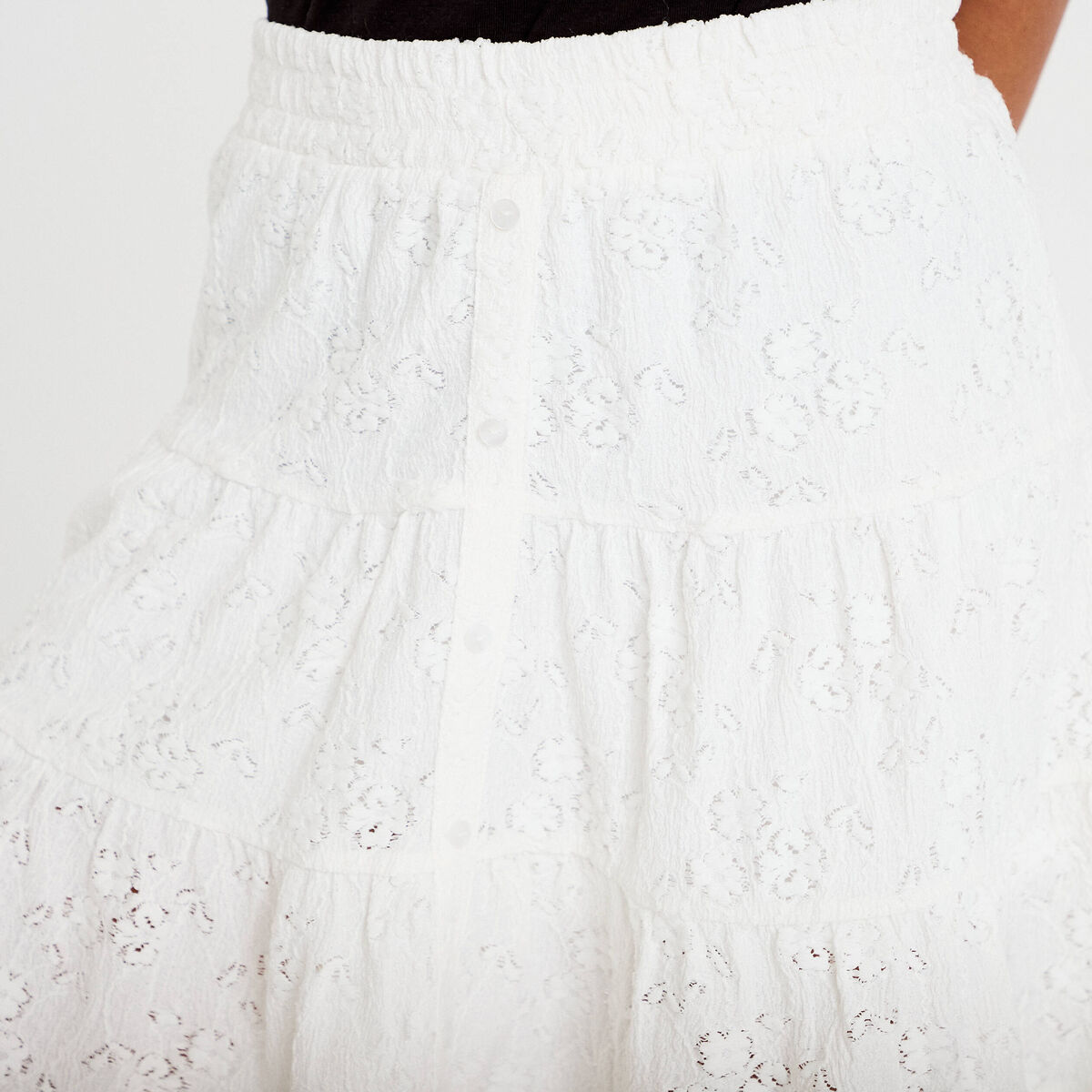 Jupe-short courte &eacute;vas&eacute;e en maille ecru femme