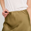 Jupe longue trapèze satin vert foncé femme