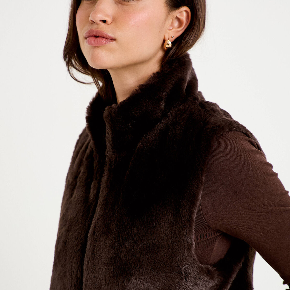 Veste sans manches fermeture zipp&eacute;e marron fonc&eacute; femme
