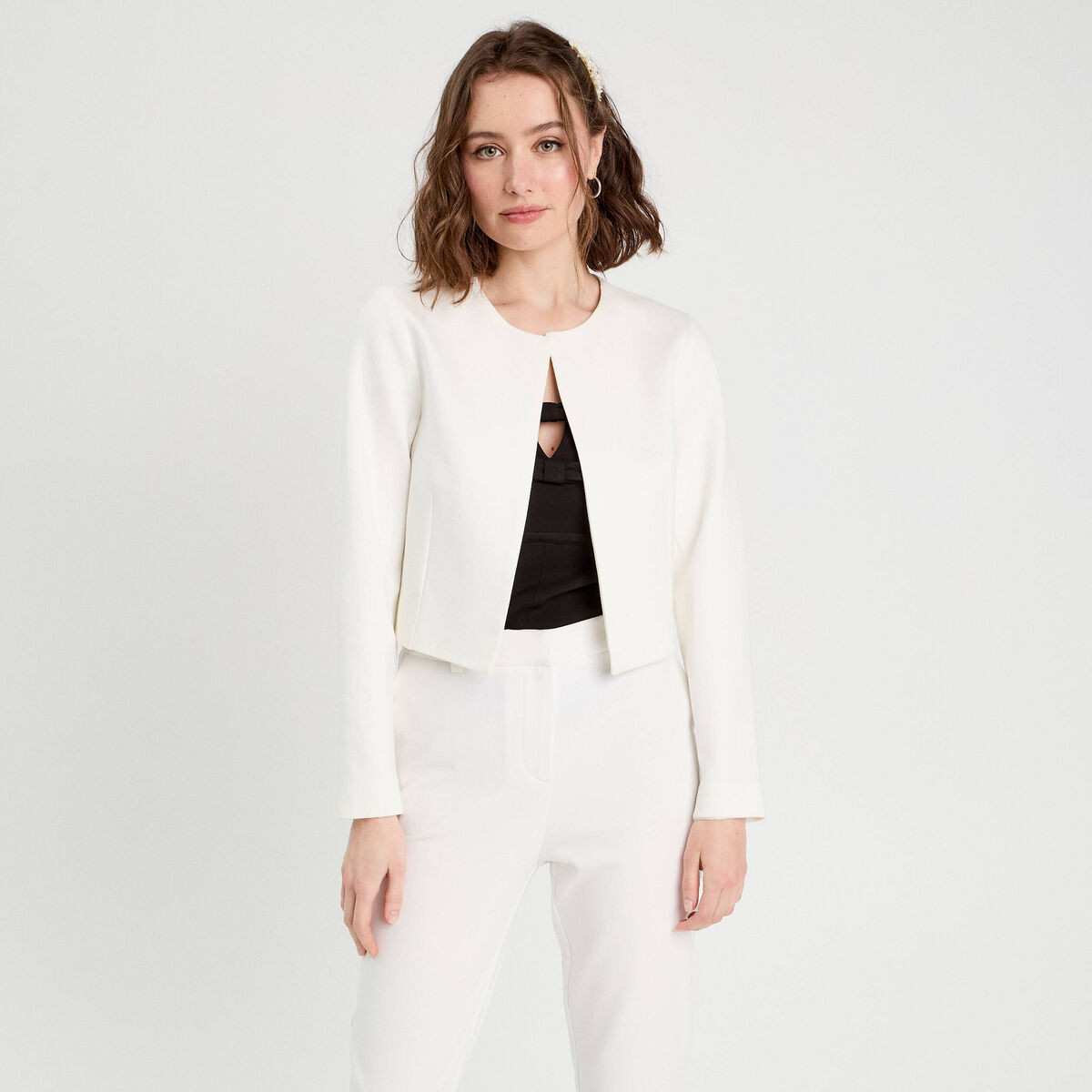 Veste courte cintr&eacute;e ecru femme