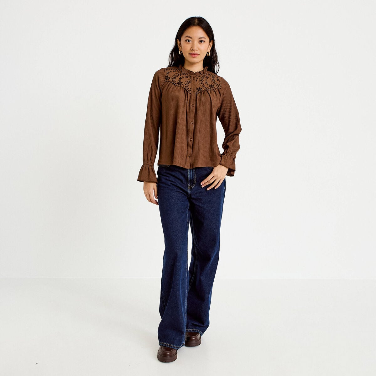 Blouse droite manches longues pliss&eacute;e marron femme