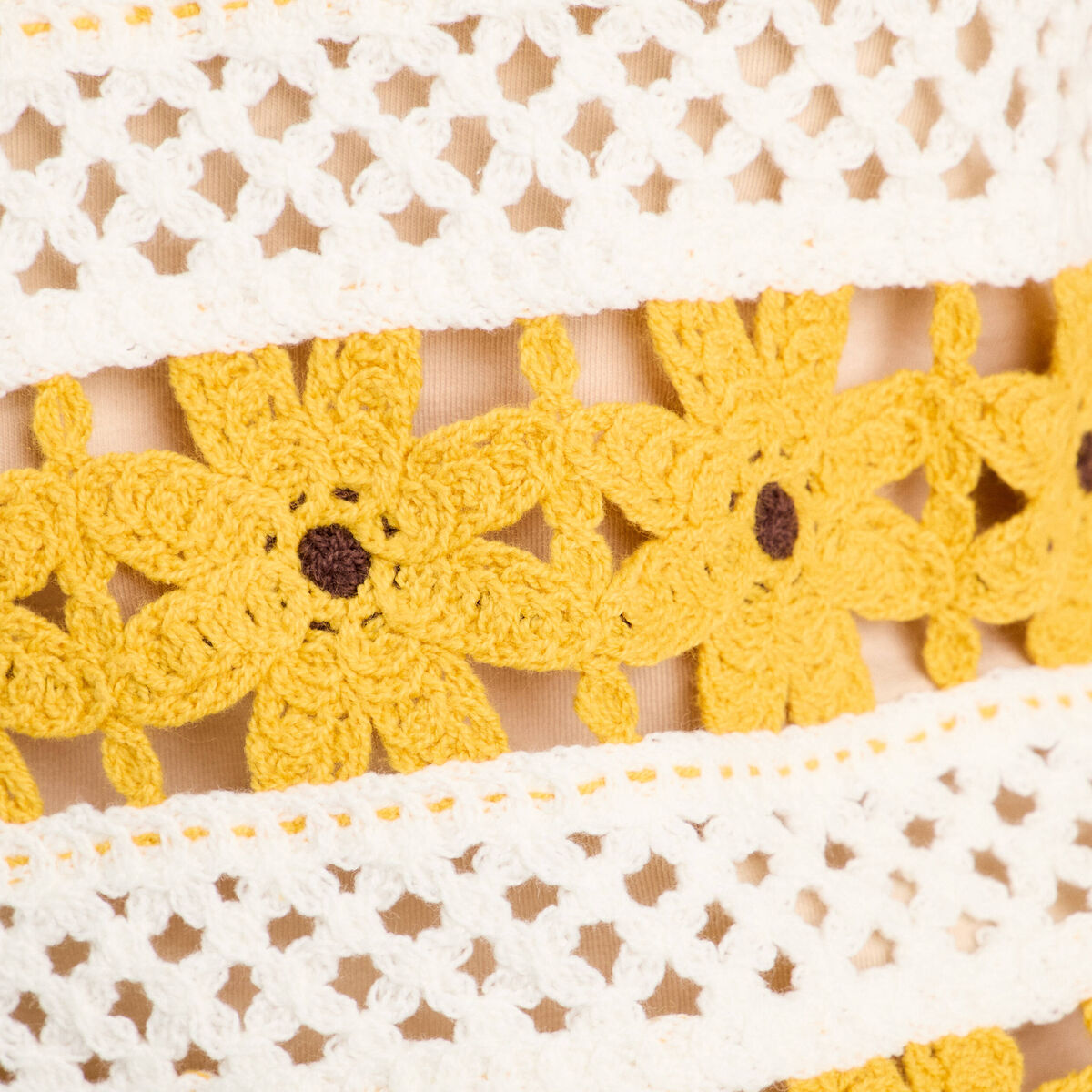 Pull ajouré effet crochet jaune citron femme