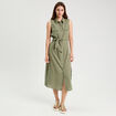 Robe longue évasée boutonnée vert kaki femme