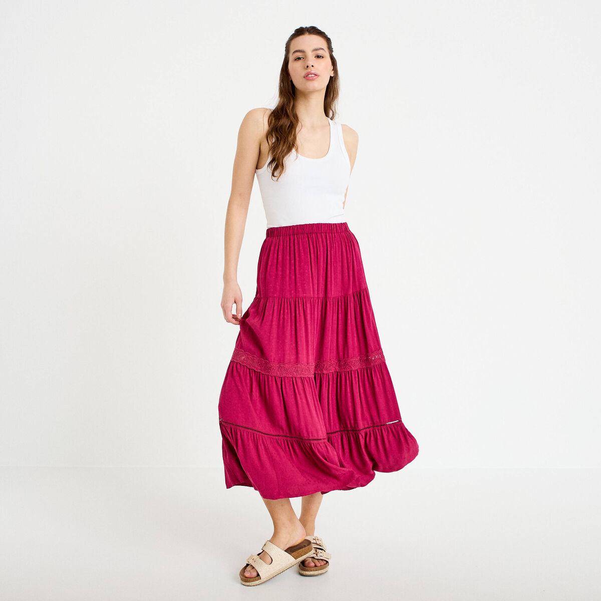 Jupe &eacute;vas&eacute;e longueur 3/4 dentelle rouge femme