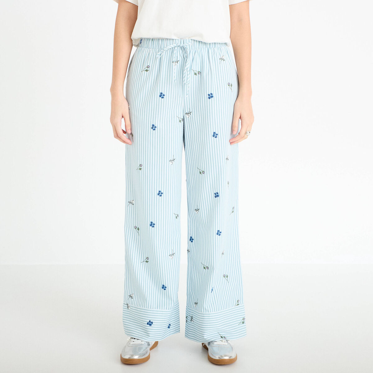 Pantalon large brod&eacute; Bridgerton bleu clair femme