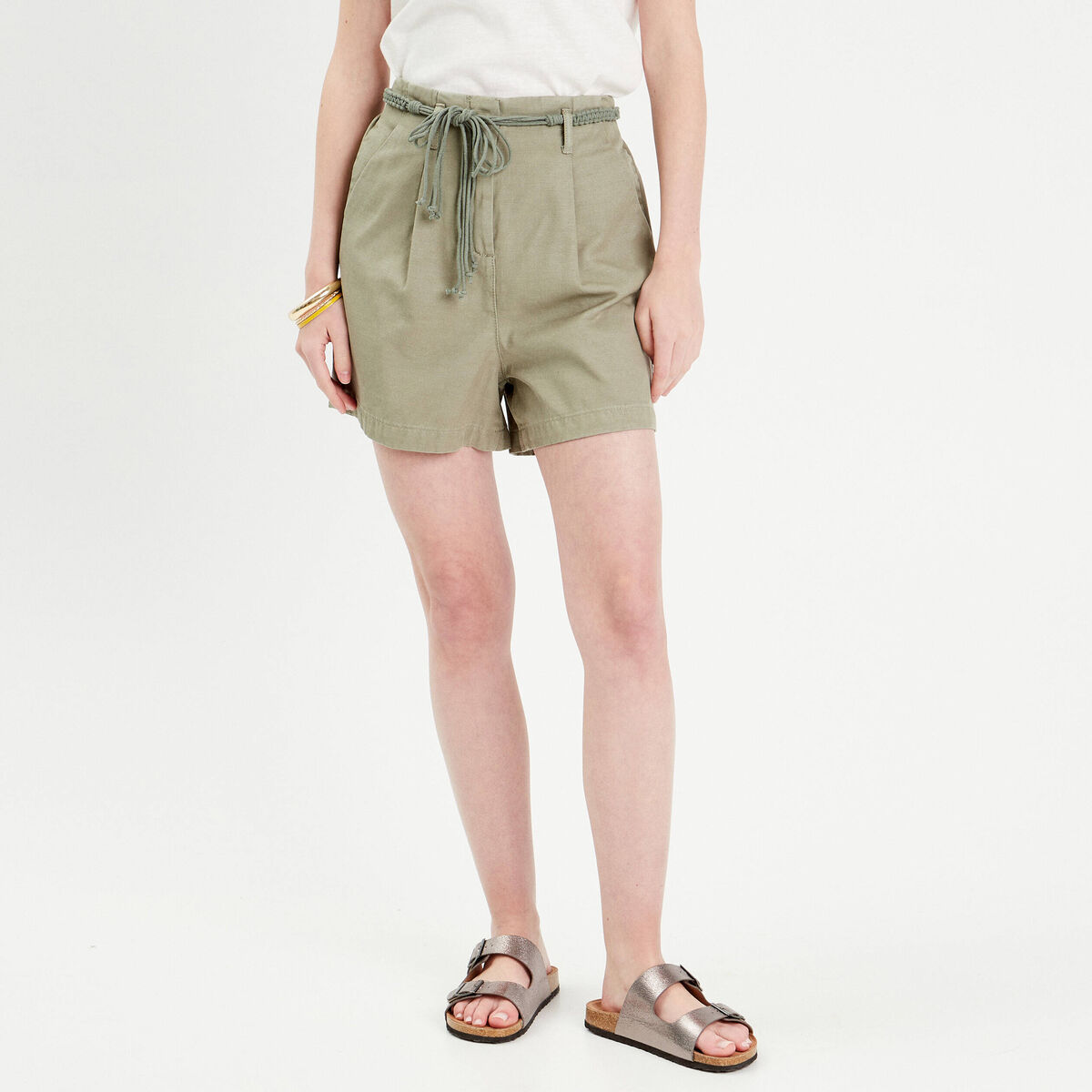 Short ample ceinture tressée vert kaki femme