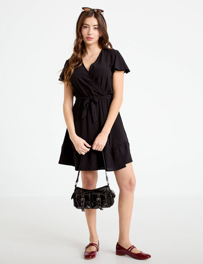 Robe courte &eacute;vas&eacute;e col v manches courtes noir femme