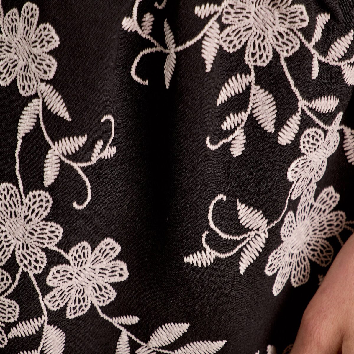 Robe évasée manches courtes noir femme