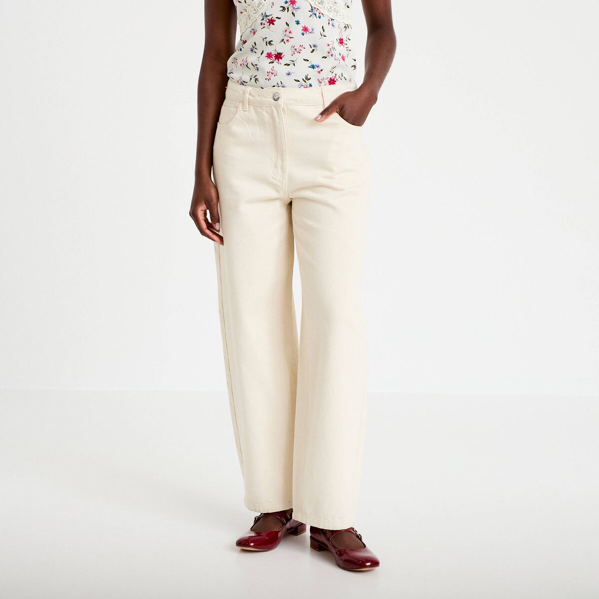 Jeans barrel broderie taille basse ecru femme