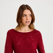 Pull ajour&eacute; col bateau manches longues rouge fonc&eacute; femme