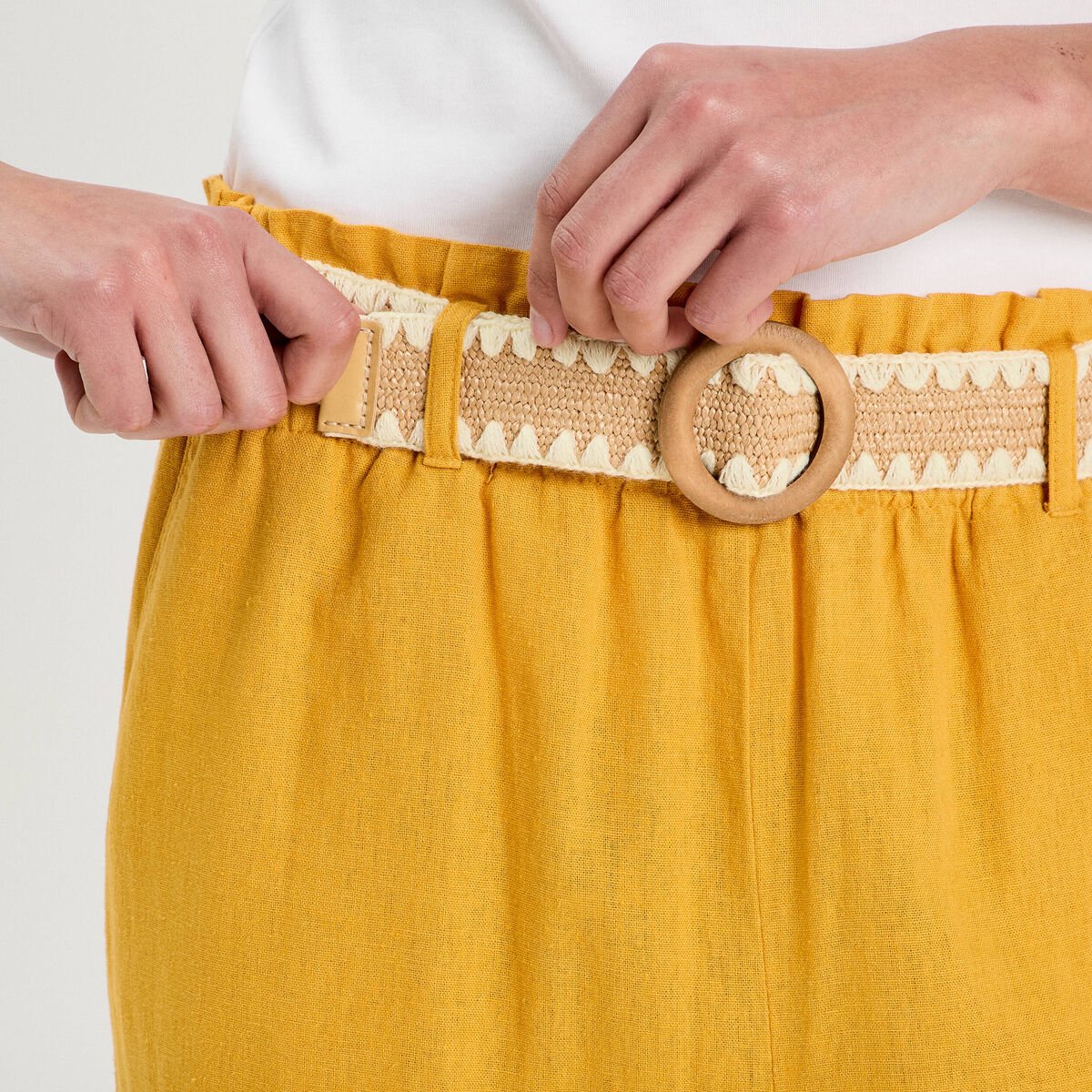 Pantalon large ceinturé contenant du lin jaune citron femme