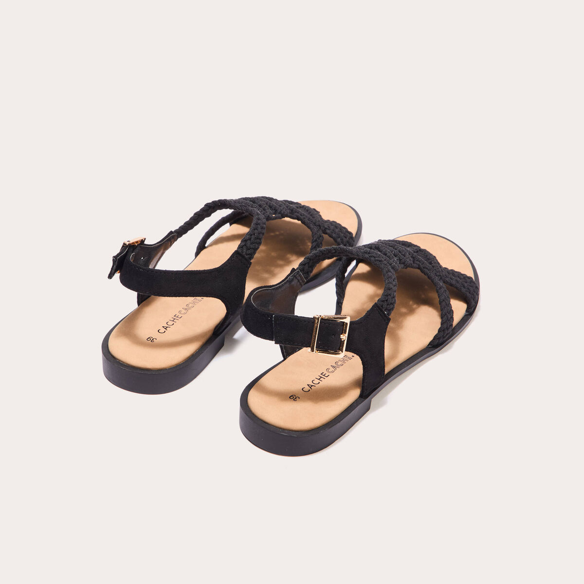 Sandales plates macramé noir femme