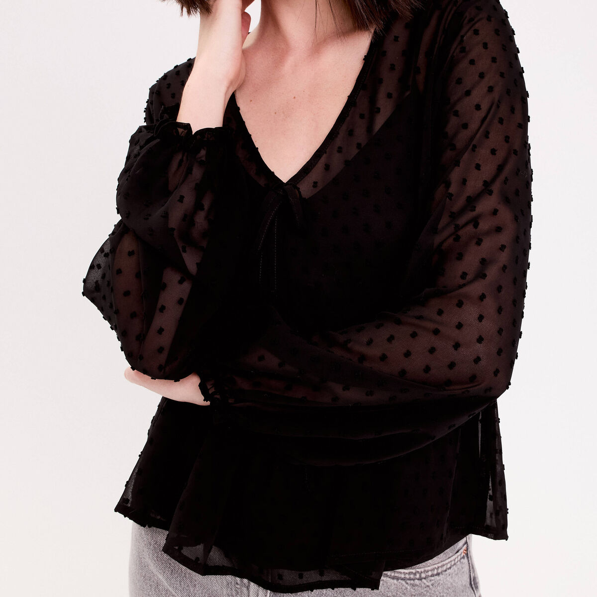 Blouse courte droite col v noir femme