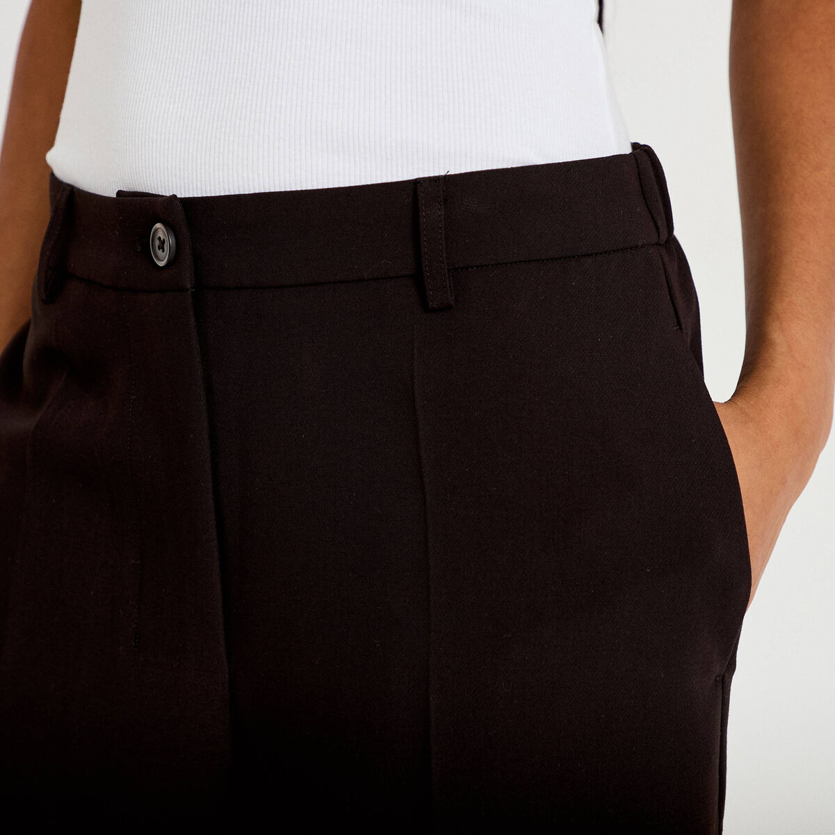 Bermuda coupe large noir femme