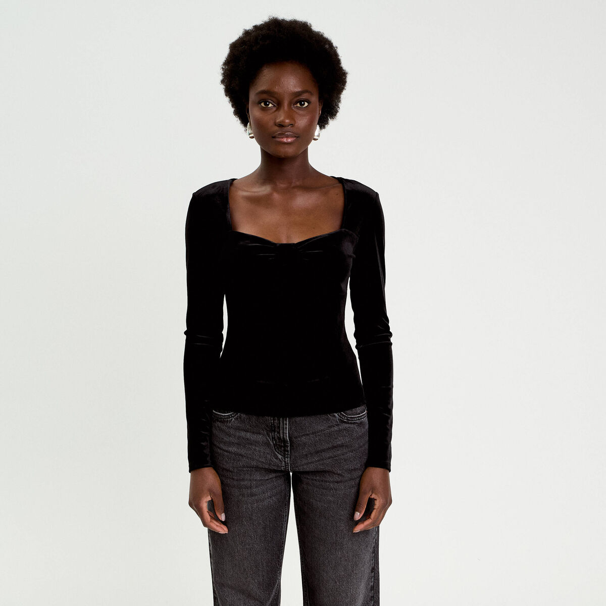 Top ajust&eacute; velours noir femme