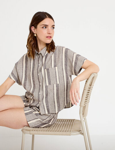 Chemisiers à manches courtes pour femme chic et élégante