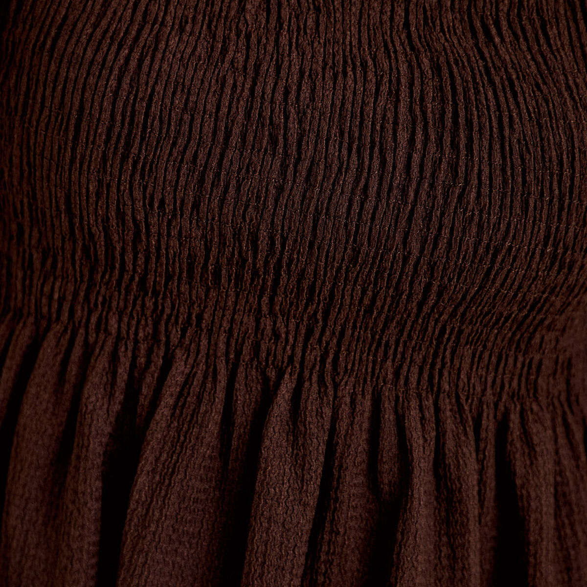 Blouse droite manches longues pliss&eacute;e marron fonc&eacute; femme